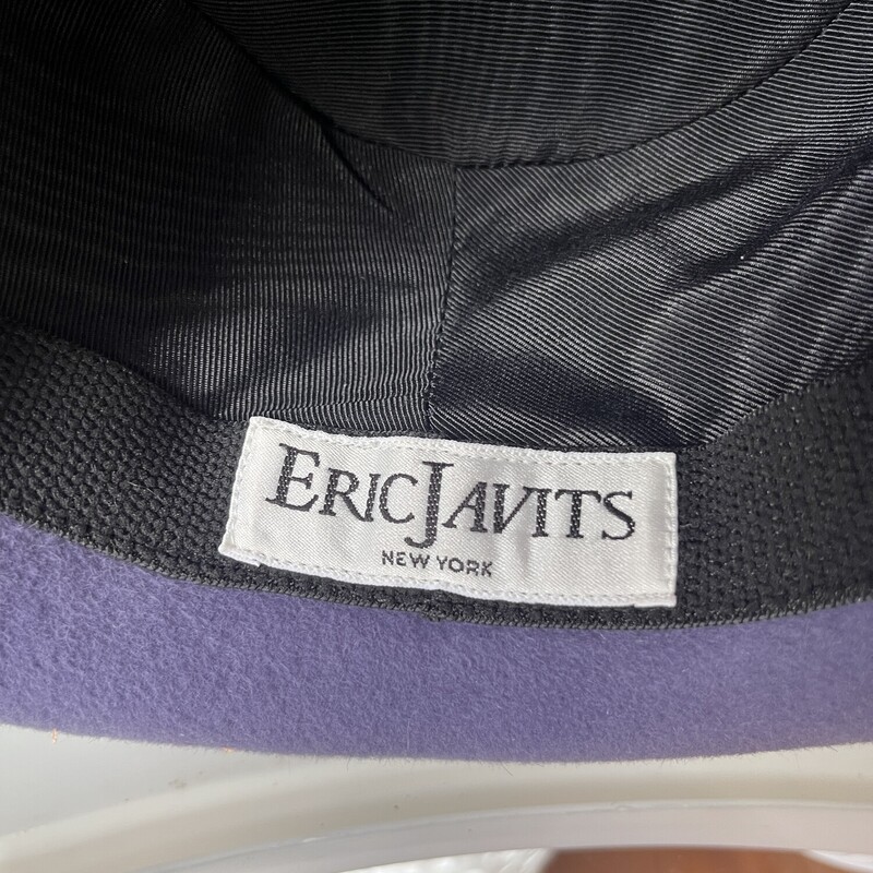 Vtg Eric Javits Fedora, Lilac, Size: Large<br />
Quality wool hat from Eric Javits in a heavenly shade of light purple.<br />
Structured fedora with a black gros grain ribbon hat band.<br />
Interior band measures 21 5/8 around.<br />
will fit medium to large size heads nicely.<br />
excellent condition.<br />
thanks for looking!<br />
#81755